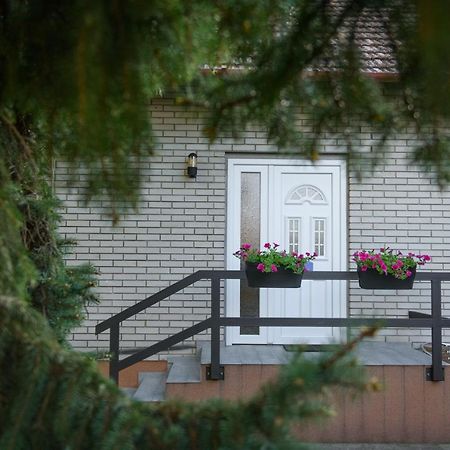 DuMalux Velvet Appartement Subotica Buitenkant foto