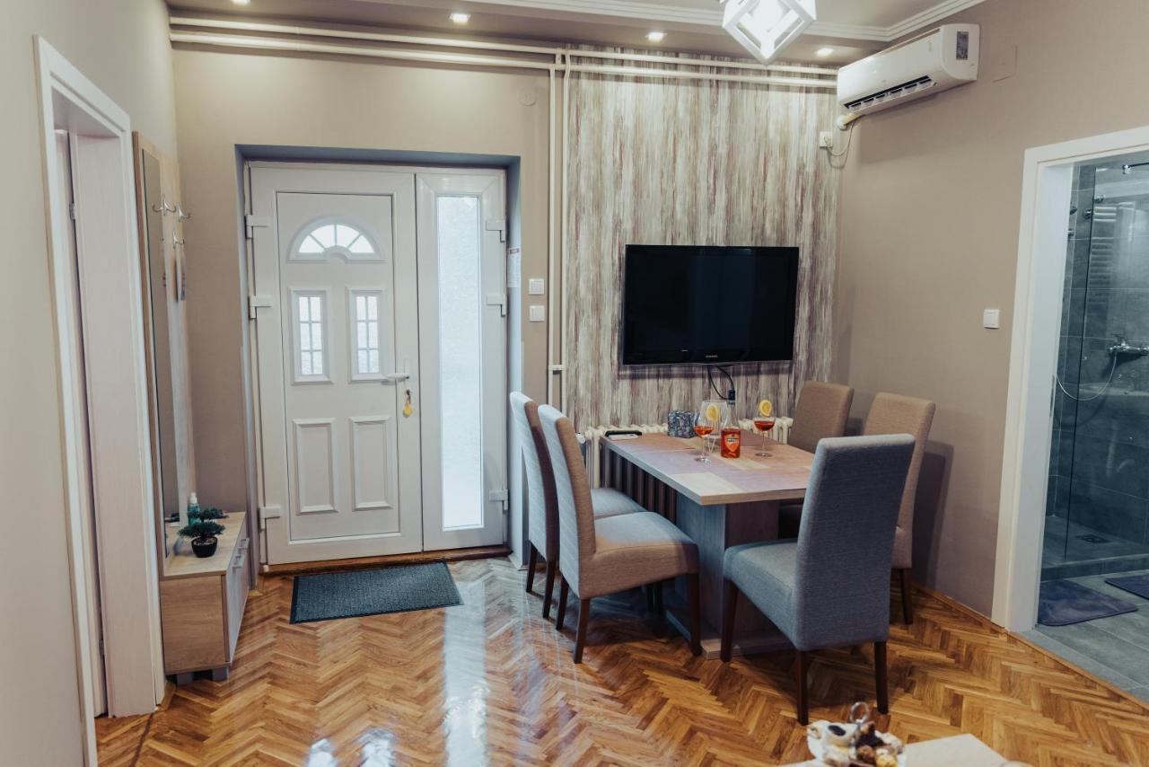 DuMalux Velvet Appartement Subotica Buitenkant foto